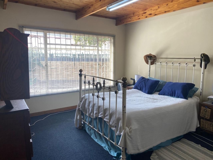 5 Bedroom Property for Sale in Ladybrand Free State